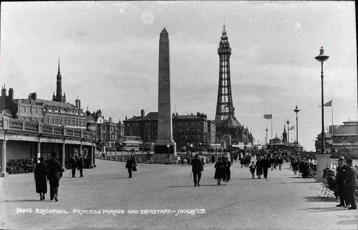 Framed Print : Princess Parade and Cenotaph in Blackpool Framed Print : Princess Parade and Cenotaph in Blackpool