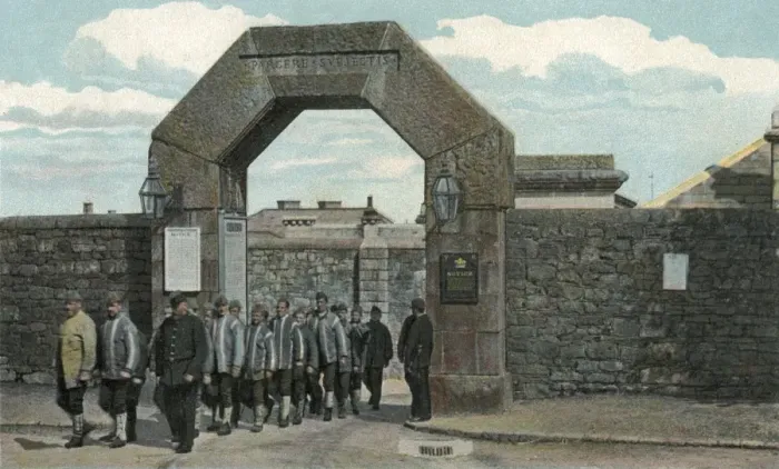 Framed Print : Prisoners at the Gate of Dartmoor Prison Framed Print : Prisoners at the Gate of Dartmoor Prison