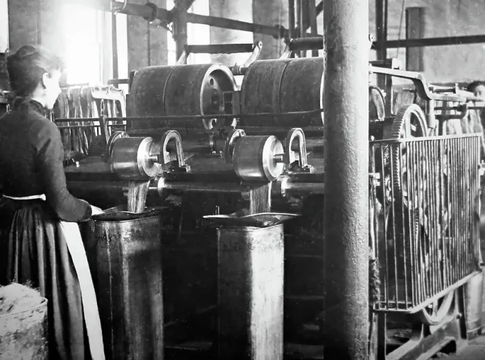 Framed Print : Production of linen, an Equaliser machine, Victorian period Framed Print : Production of linen, an Equaliser machine, Victorian period