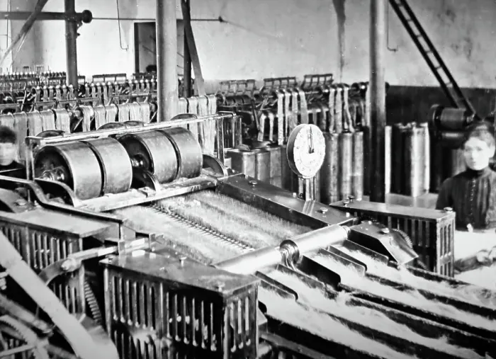 Framed Print : Production of linen, a spreader machine, Victorian period Framed Print : Production of linen, a spreader machine, Victorian period