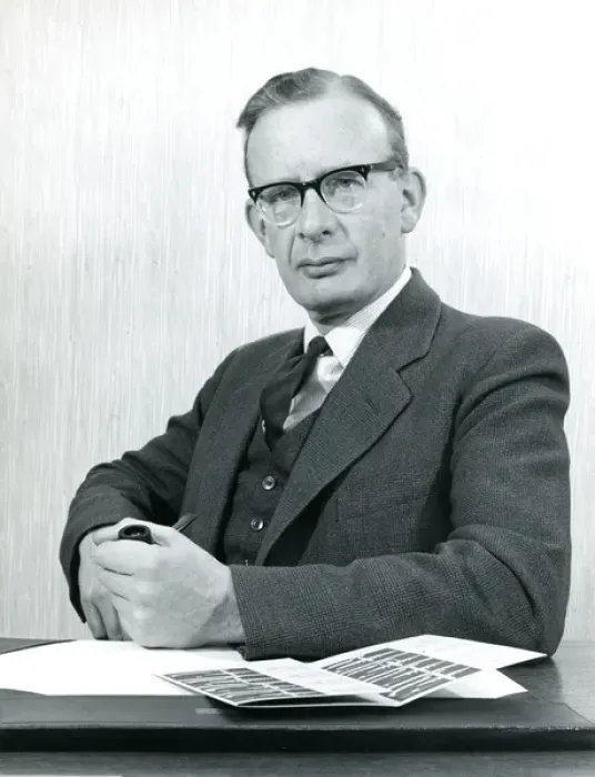 Framed Print : Professor David Keith-Lucas, FRAeS, Royal Aeronautical S? Framed Print : Professor David Keith-Lucas, FRAeS, Royal Aeronautical S?