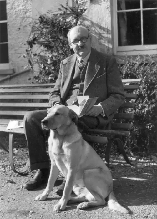 Framed Print : Professor Geoffrey Terence Roland Hill (1895-1955) Framed Print : Professor Geoffrey Terence Roland Hill (1895-1955)