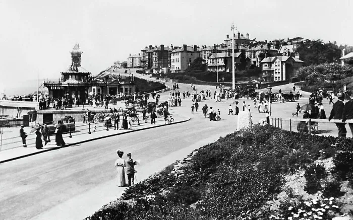 Framed Print : The Promenade, Bournemouth Framed Print : The Promenade, Bournemouth