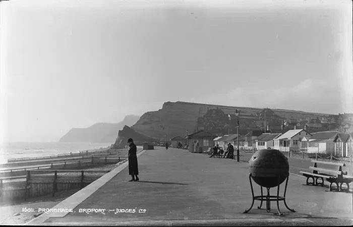 Framed Print : Promenade at Bridport Framed Print : Promenade at Bridport