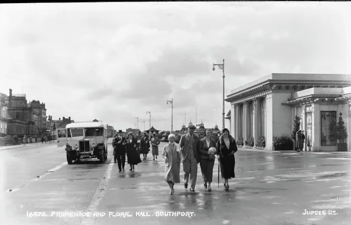 Framed Print : Promenade and Floral Hall, Southport Framed Print : Promenade and Floral Hall, Southport