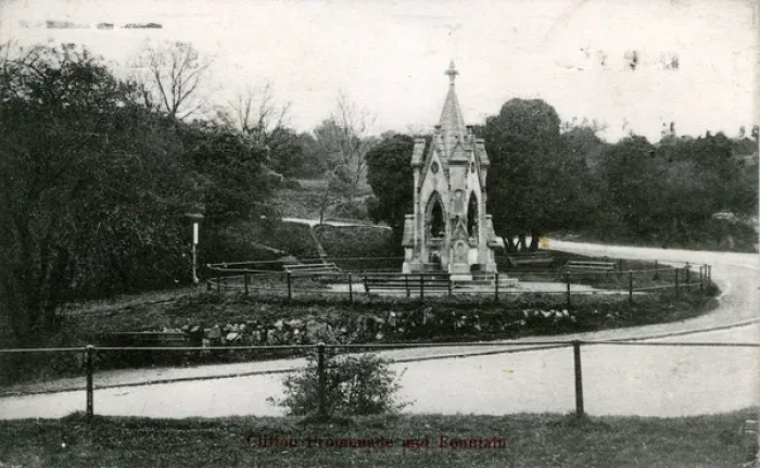 Framed Print : Promenade & Fountain, Clifton, Bristol County Framed Print : Promenade & Fountain, Clifton, Bristol County