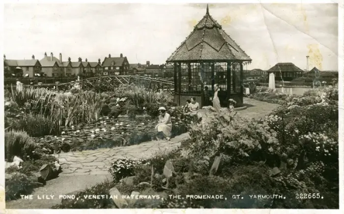 Framed Print : The Promenade, Great Yarmouth, Norfolk Framed Print : The Promenade, Great Yarmouth, Norfolk