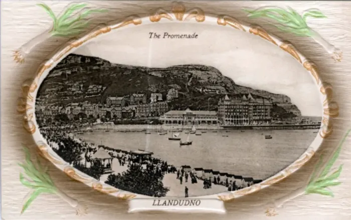 Framed Print : The Promenade, Llandudno, Clwyd - Conwy Framed Print : The Promenade, Llandudno, Clwyd - Conwy