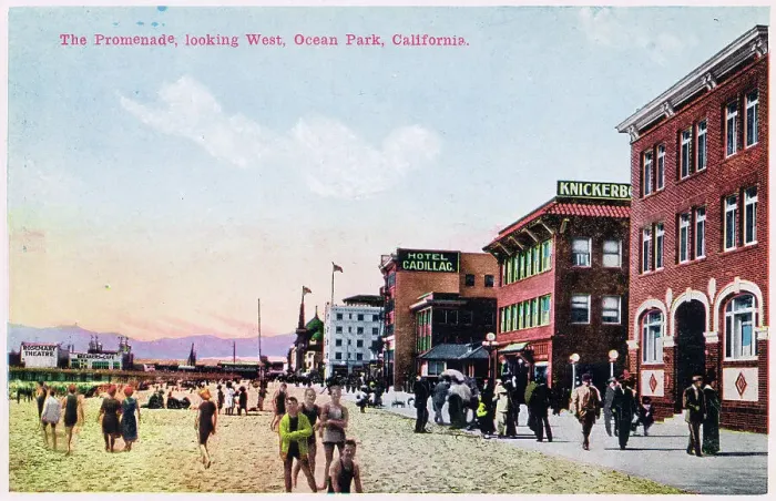 Framed Print : The Promenade looking West, Ocean Park, Venice Beach, Califo Framed Print : The Promenade looking West, Ocean Park, Venice Beach, Califo