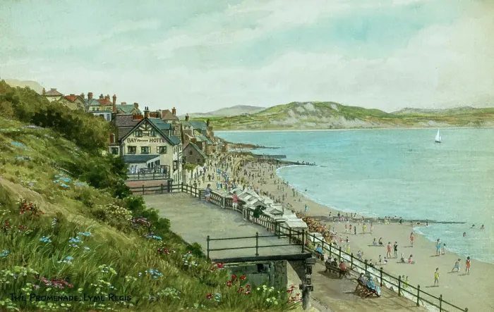 Framed Print : The Promenade, Lyme Regis, Dorset Framed Print : The Promenade, Lyme Regis, Dorset