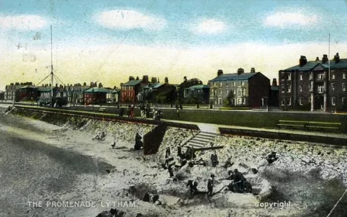 Framed Print : The Promenade, Lytham, Lancashire Framed Print : The Promenade, Lytham, Lancashire