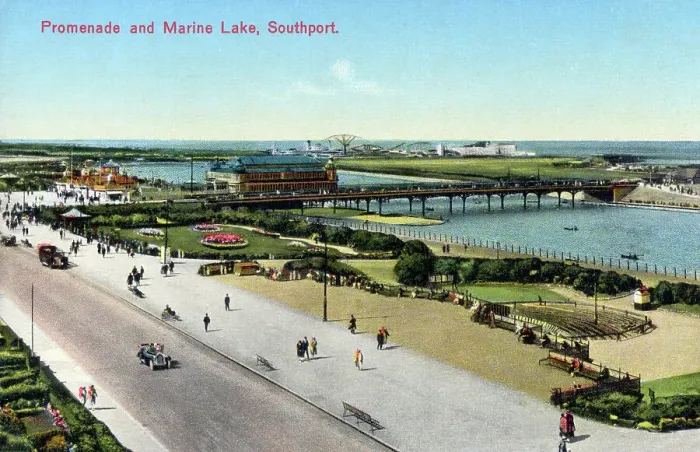 Framed Print : Promenade and Marine Lake, Southport, Lancashire Framed Print : Promenade and Marine Lake, Southport, Lancashire