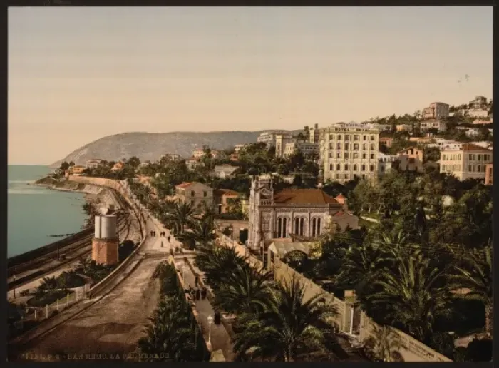 Framed Print : The promenade, San Remo, Riviera Framed Print : The promenade, San Remo, Riviera