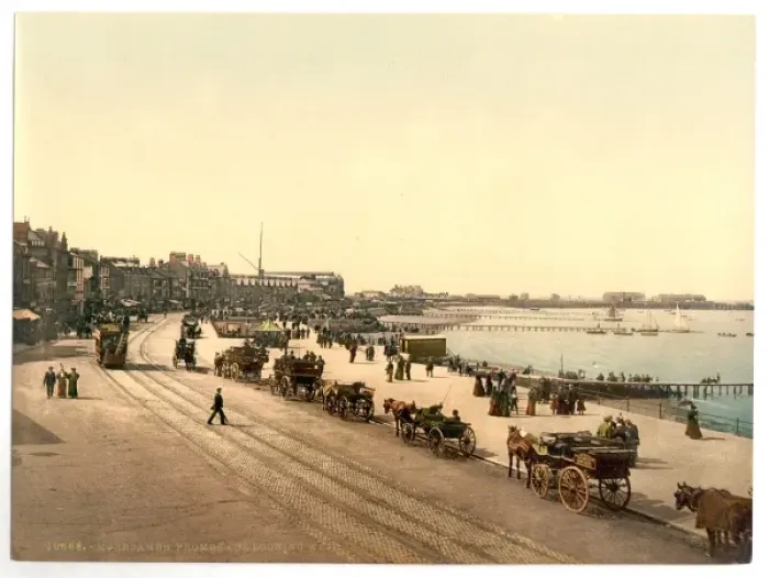 Framed Print : Promenade, West, Morecambe, England Framed Print : Promenade, West, Morecambe, England