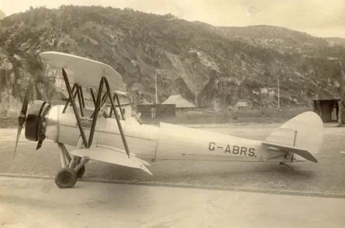 Framed Print : The prototype Avro 631 Cadet, G-ABRS, at Kai Tak