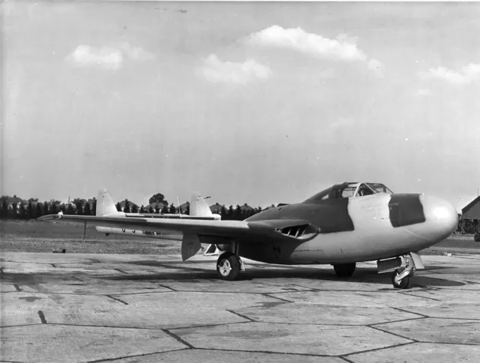 Framed Print : Prototype de Havilland DH113 Vampire night fighter G-5-2 Framed Print : Prototype de Havilland DH113 Vampire night fighter G-5-2