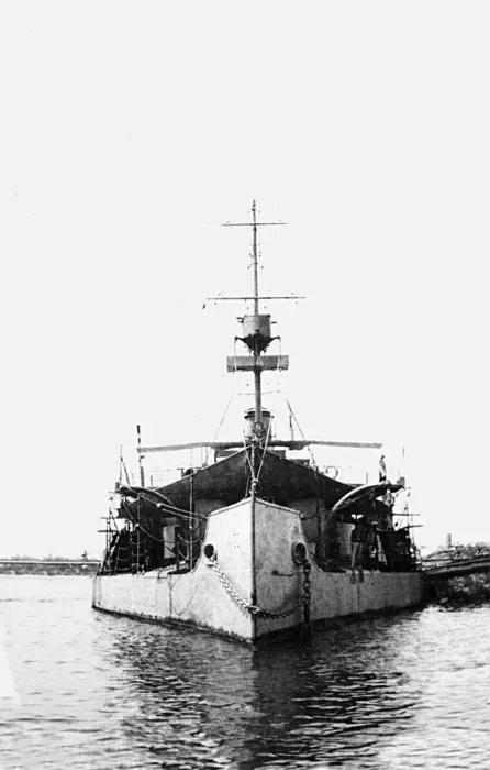 Framed Print : Prow of monitor in Lindi Bay, East Africa, WW1 Framed Print : Prow of monitor in Lindi Bay, East Africa, WW1