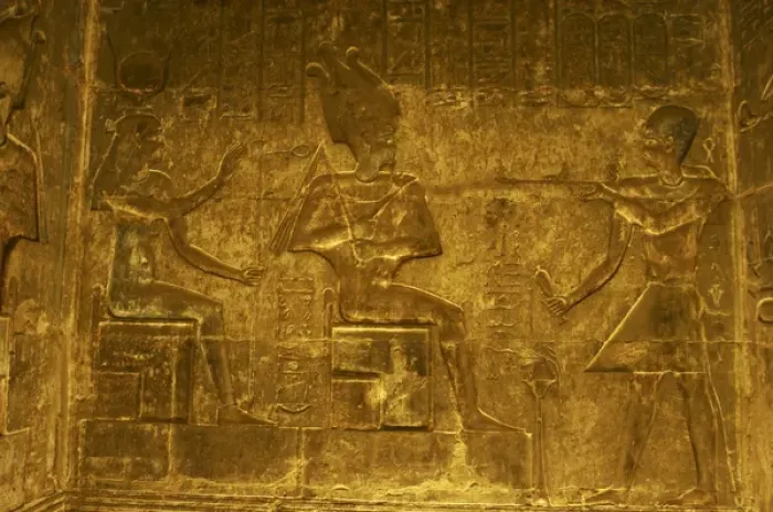 Framed Print : Ptolemaic temple of Hathor and Maat. Pharaoh making an offer Framed Print : Ptolemaic temple of Hathor and Maat. Pharaoh making an offer