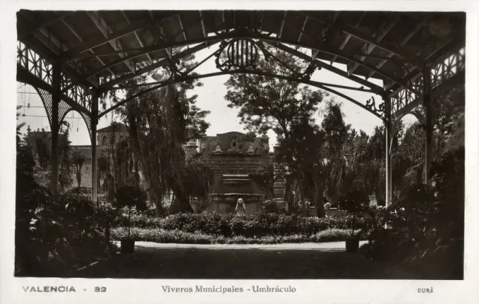 Framed Print : The Public Gardens - The Pavilion - Valencia, Spain Framed Print : The Public Gardens - The Pavilion - Valencia, Spain