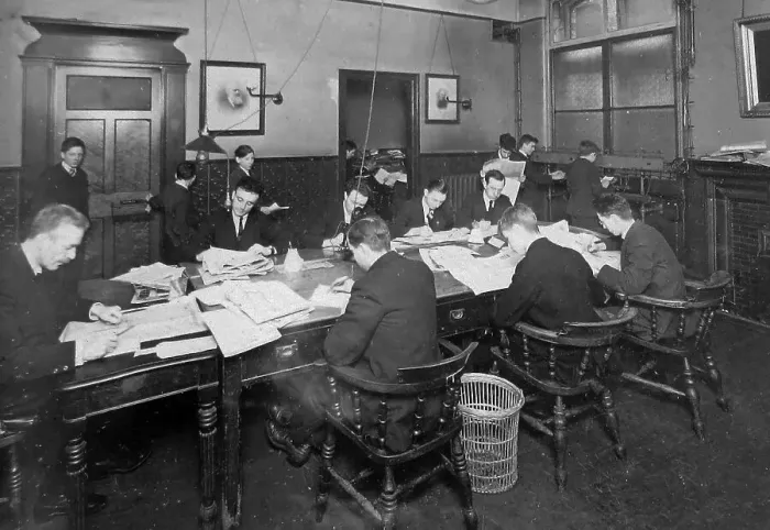 Framed Print : Publishing the Liverpool Express and Weekly Courier Framed Print : Publishing the Liverpool Express and Weekly Courier