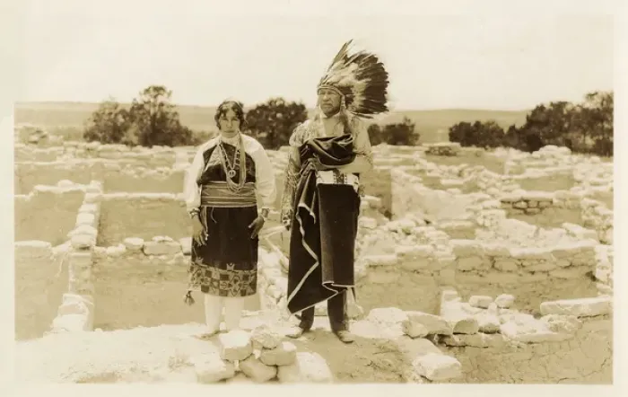 Framed Print : Pueblo Indian couple, Arizona-New Mexico, USA Framed Print : Pueblo Indian couple, Arizona-New Mexico, USA