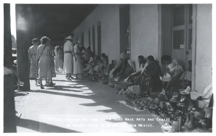 Framed Print : Pueblo Indians selling crafts, Santa Fe, New Mexico, USA Framed Print : Pueblo Indians selling crafts, Santa Fe, New Mexico, USA