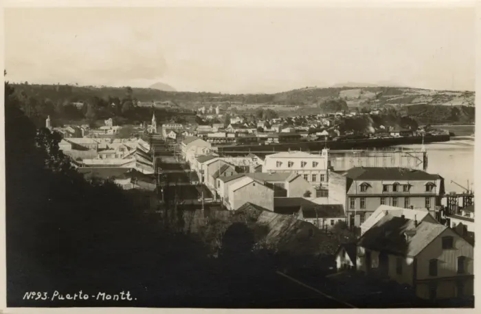 Framed Print : Puerto Montt, Los Lagos, Chile, South America Framed Print : Puerto Montt, Los Lagos, Chile, South America