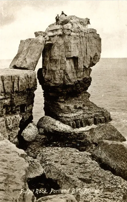 Framed Print : Pulpit Rock, Portland Bill, Portland, Dorset Framed Print : Pulpit Rock, Portland Bill, Portland, Dorset