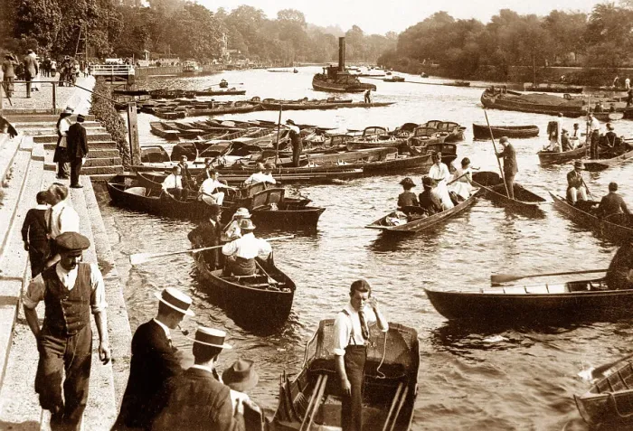 Framed Print : Punts and barge on the River Thames, Richmond Framed Print : Punts and barge on the River Thames, Richmond