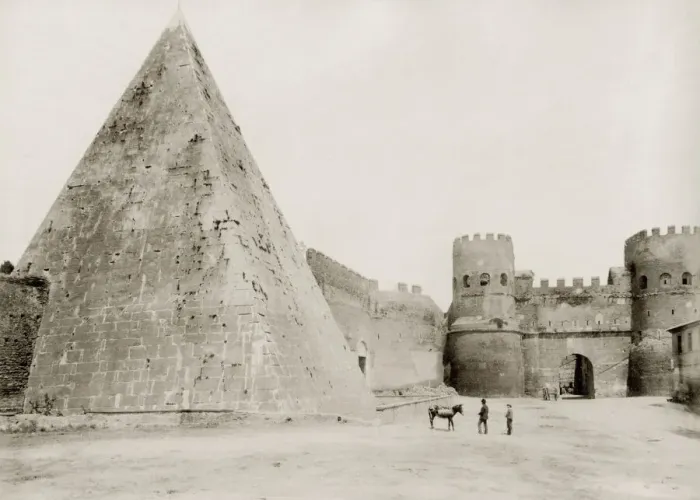Framed Print : The Pyramid of Cestius, ancient pyramid in Rome, Italy Framed Print : The Pyramid of Cestius, ancient pyramid in Rome, Italy