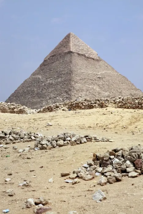 Framed Print : Pyramid of Khafre in Cairo, Egypt Framed Print : Pyramid of Khafre in Cairo, Egypt