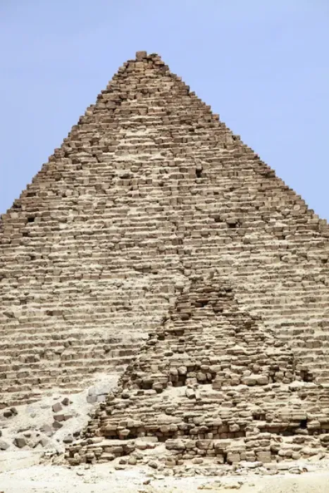 Framed Print : Pyramid of Menkaure in Cairo, Egypt Framed Print : Pyramid of Menkaure in Cairo, Egypt