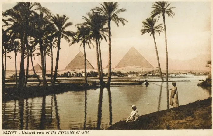 Framed Print : The Pyramids at Giza, Cairo, Egypt Framed Print : The Pyramids at Giza, Cairo, Egypt