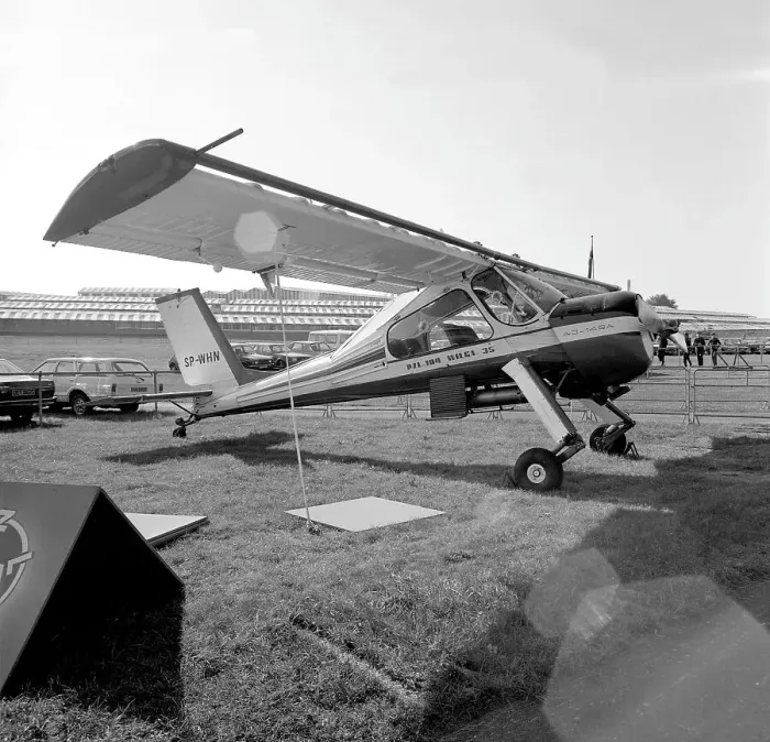 Framed Print : PZL-Okecie PZL-104 Wilga 35 SP-WHN Framed Print : PZL-Okecie PZL-104 Wilga 35 SP-WHN