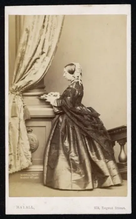 Framed Print : Q Victoria / Mayall Cdv Framed Print : Q Victoria / Mayall Cdv