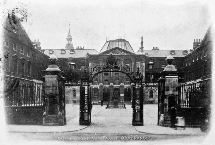 Framed Print : Front Quadrangle, Guys Hospital, London Framed Print : Front Quadrangle, Guys Hospital, London
