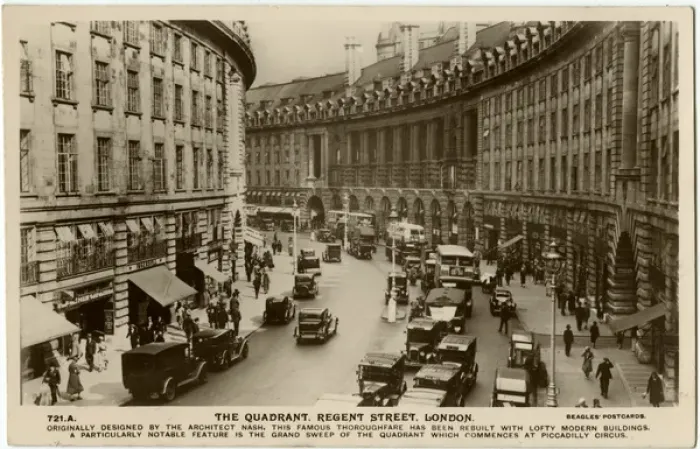 Framed Print : The Quadrant, Regent Street, London Framed Print : The Quadrant, Regent Street, London