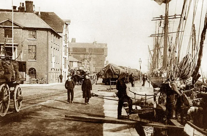 Framed Print : The Quay, Poole early 1900's Framed Print : The Quay, Poole early 1900's
