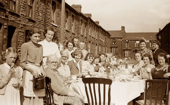 Framed Print : Queen Elizabeth II Coronation Street Party 1953
