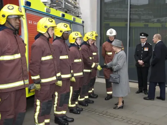 Framed Print : Queen Elizabeth II meeting firefighters on parade, LFB HQ Framed Print : Queen Elizabeth II meeting firefighters on parade, LFB HQ