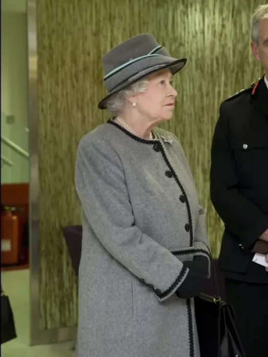 Framed Print : Queen Elizabeth II opening the new LFB Headquarters Framed Print : Queen Elizabeth II opening the new LFB Headquarters