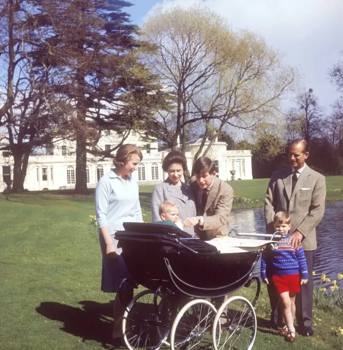 Framed Print : Queen Elizabeth II - Royal family at Frogmore Framed Print : Queen Elizabeth II - Royal family at Frogmore