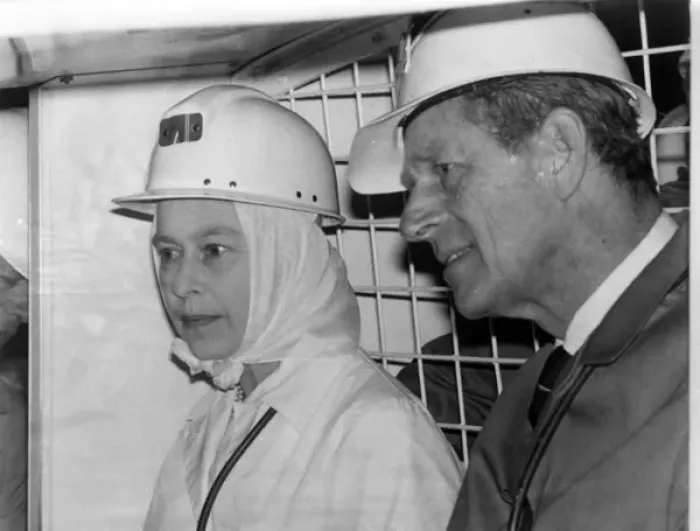 Framed Print : Queen Elizabeth II visiting Geevor Tin Mine, Cornwall Framed Print : Queen Elizabeth II visiting Geevor Tin Mine, Cornwall