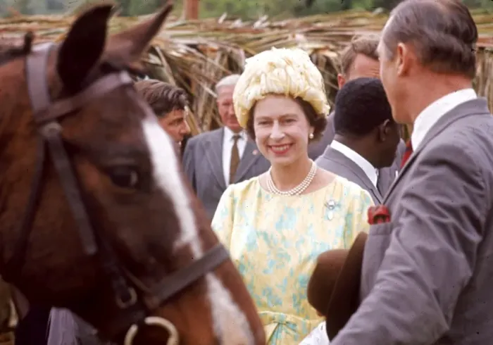 Framed Print : Queen Elizabeth II - West Indies royal tour 1966 Framed Print : Queen Elizabeth II - West Indies royal tour 1966