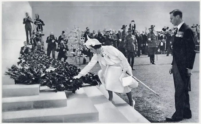 Framed Print : Queen Elizabeth spontaneously placing a single poppy upon the wreath previously laid by the King at the Australian War Memorial during their state visit to France in 1938. Date: 1938 Framed Print : Queen Elizabeth spontaneously placing a single poppy upon the wreath previously laid by the King at the Australian War Memorial during their state visit to France in 1938. Date: 1938
