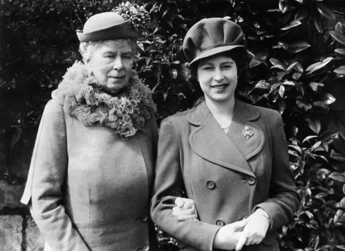 Framed Print : Queen Mary and Princess Elizabeth Framed Print : Queen Mary and Princess Elizabeth