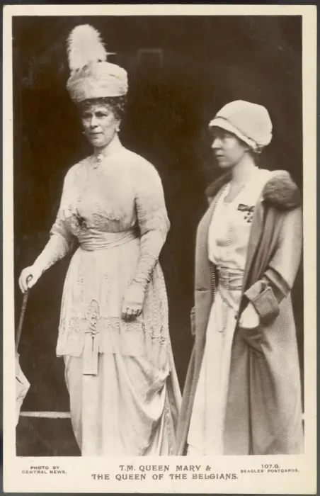 Framed Print : Queen Mary of Teck and Elisabeth of Belgium Framed Print : Queen Mary of Teck and Elisabeth of Belgium