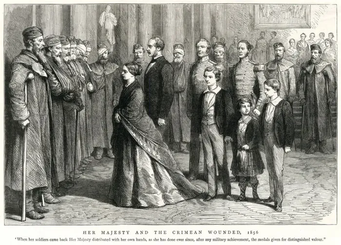 Framed Print : Queen Victoria visiting wounded Crimean soldiers 1856 Framed Print : Queen Victoria visiting wounded Crimean soldiers 1856