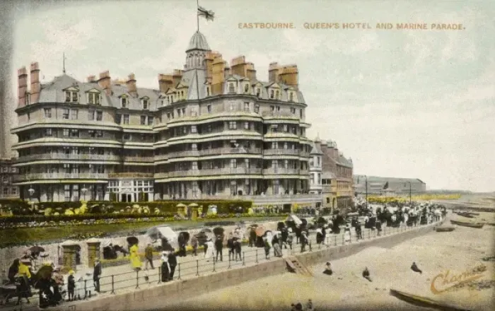 Framed Print : Queens Hotel, Eastbourn Framed Print : Queens Hotel, Eastbourn