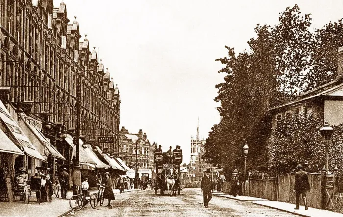 Framed Print : Queens Parade, Muswell Hill Framed Print : Queens Parade, Muswell Hill